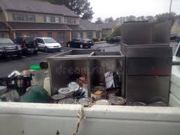 Best Construction Debris Removal  in Pigeon, MI